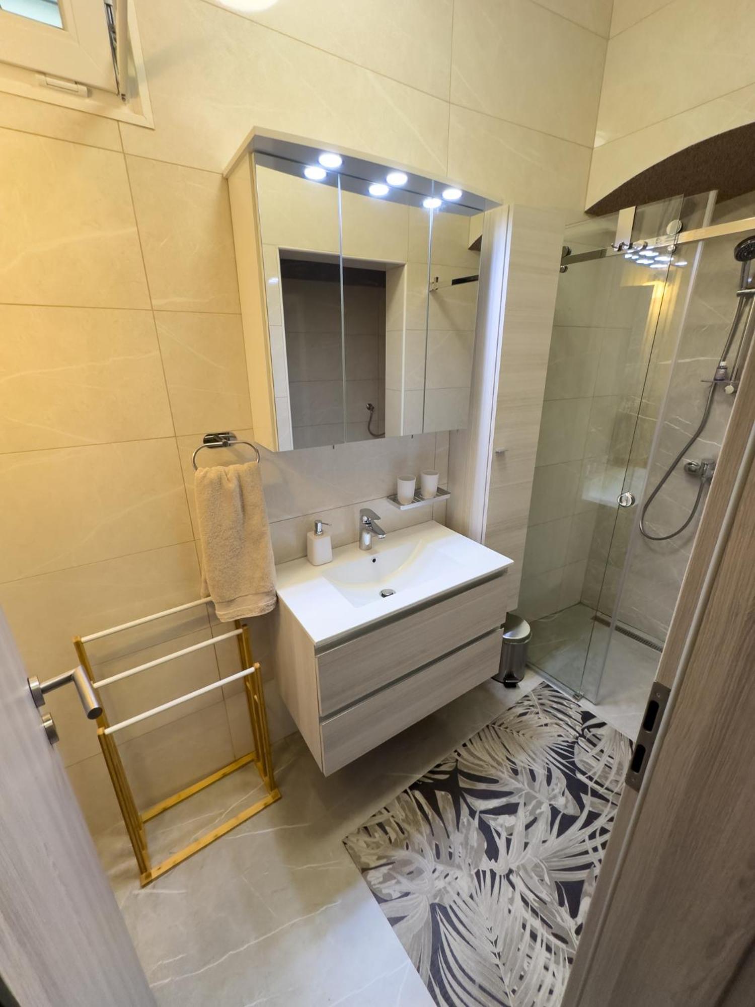 Apartments Adamas Cilli Kültér fotó