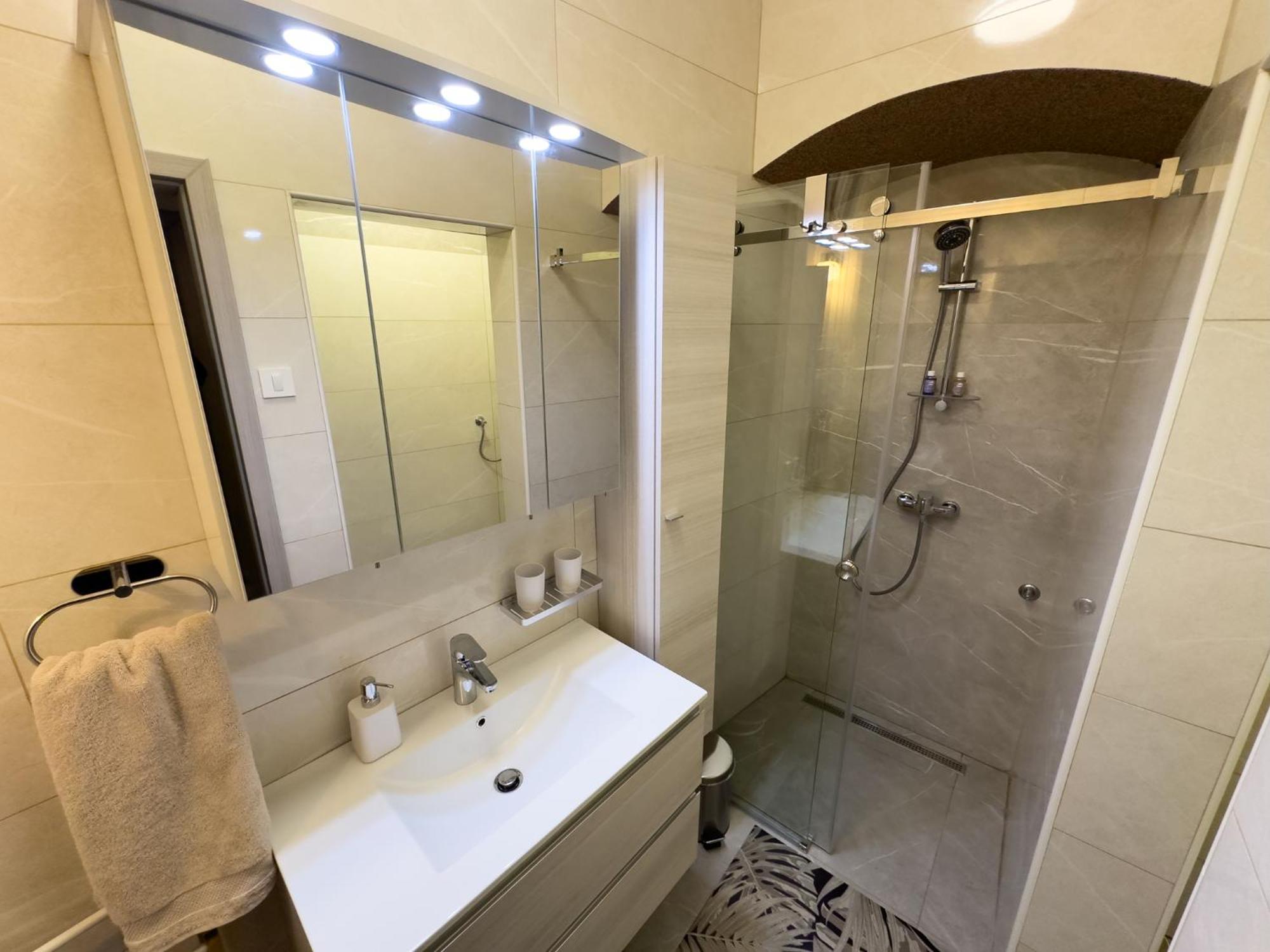 Apartments Adamas Cilli Kültér fotó